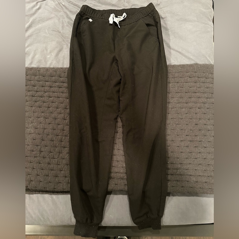 Men's Black Fig Scrub Joggers